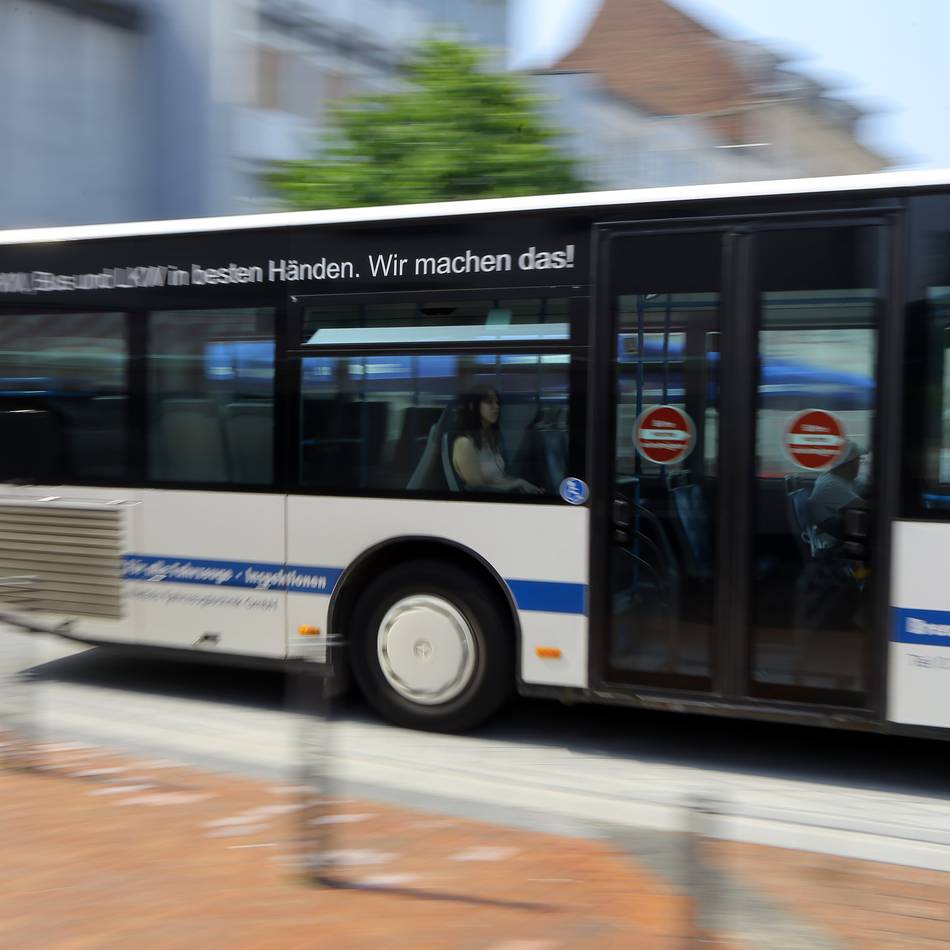 Schützenfest und Kirmes in Rheinberg: Einschränkungen im Busverkehr wegen Kirmes