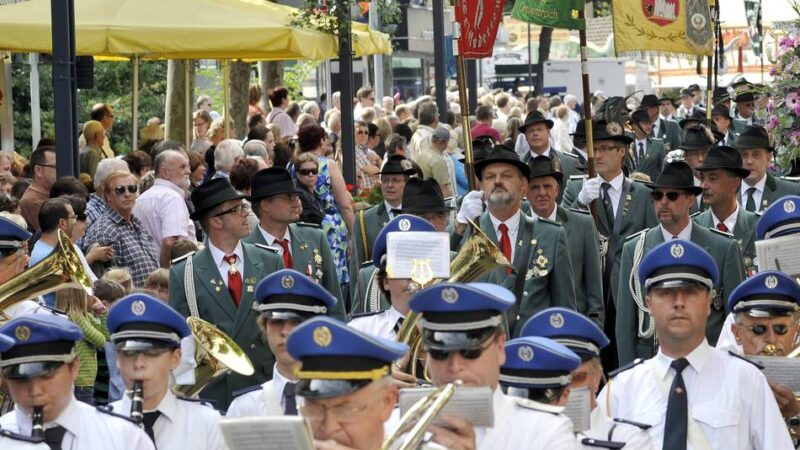 50 Jahre Stadt Grevenbroich: Rat gibt Geld für Jubiläums-Marschblock beim Schützenfest Stadtmitte frei