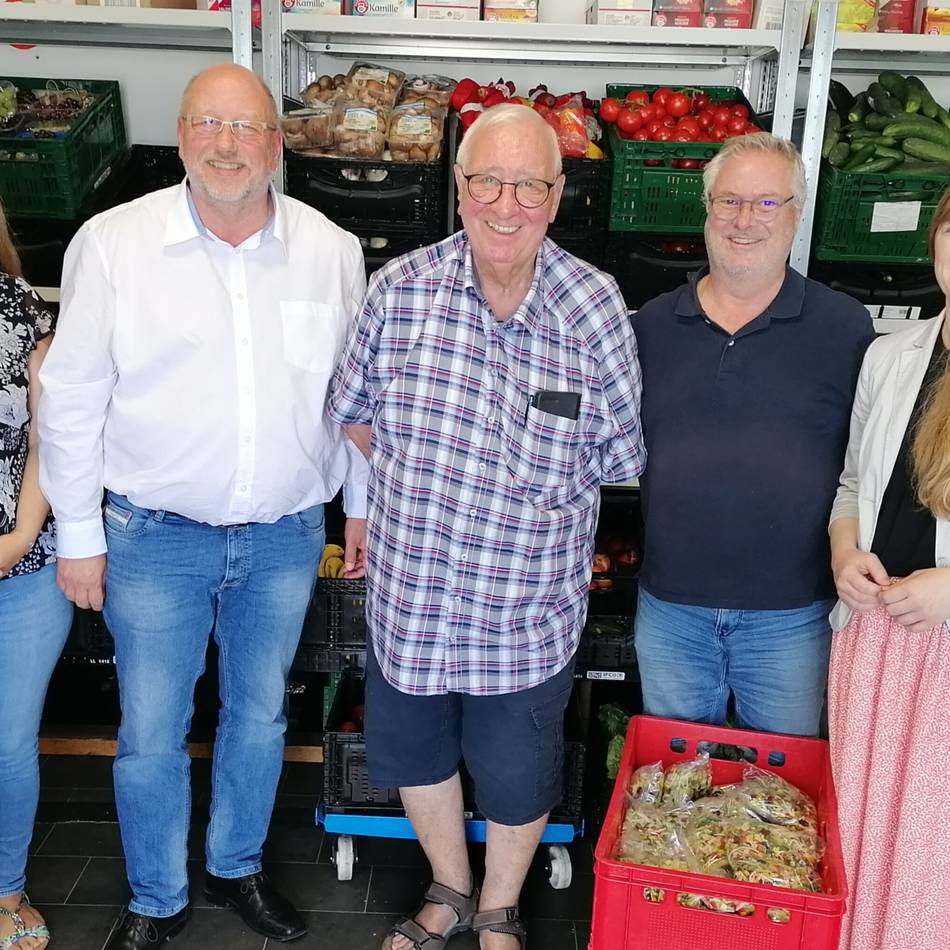 Ehrenamtliche Arbeit in Niederkrüchten: Landratskandidatin Rönsberg und Bürgermeisterkandidat Goertz besuchen die Tafel