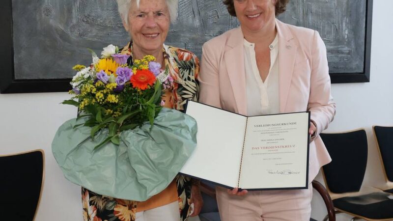 Hohe Auszeichnung für Allratherin: „Powerfrau im wahrsten Sinne des Wortes“ – Gisela Stecher erhält Bundesverdienstkreuz
