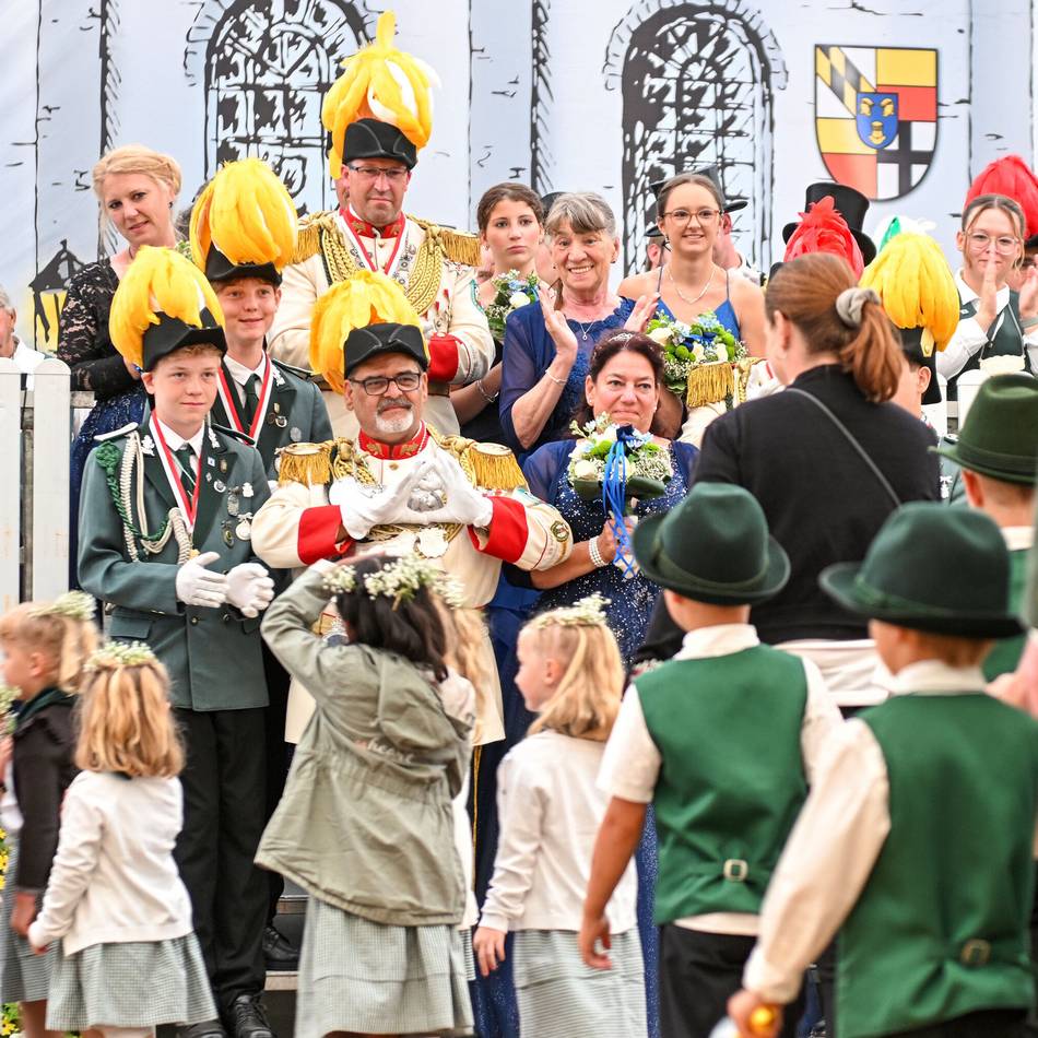 Schützenfest in Neersen: „Das Königsamt ist definitiv sehr zu empfehlen“
