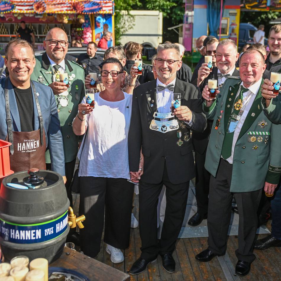 Fassanstich im Festzelt: ASV Willich feiert Schützenfest