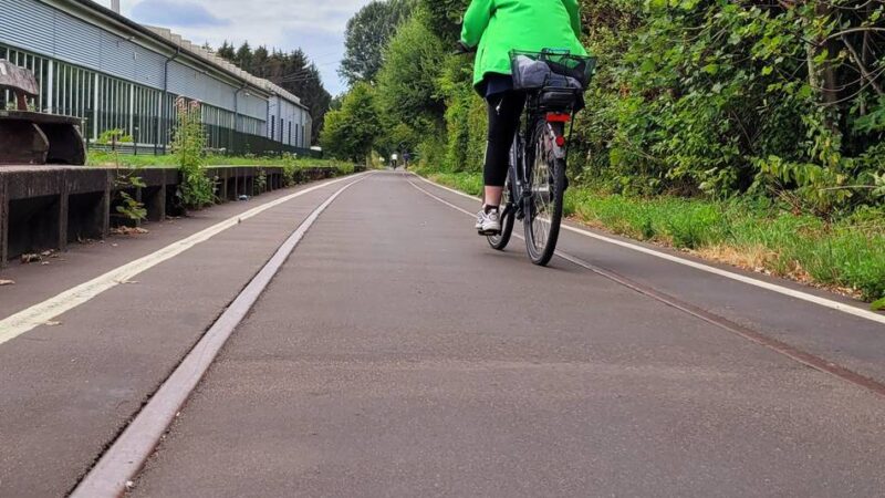 Infostand in Hückeswagen: „Gemeinsam auf der Trasse! Aber sicher“
