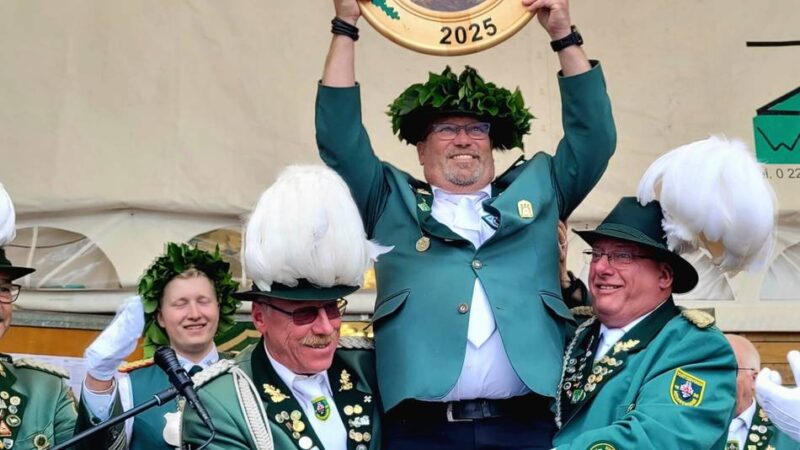 Schützenfest Hückeswagen: Der neue Schützenkönig ist gekrönt