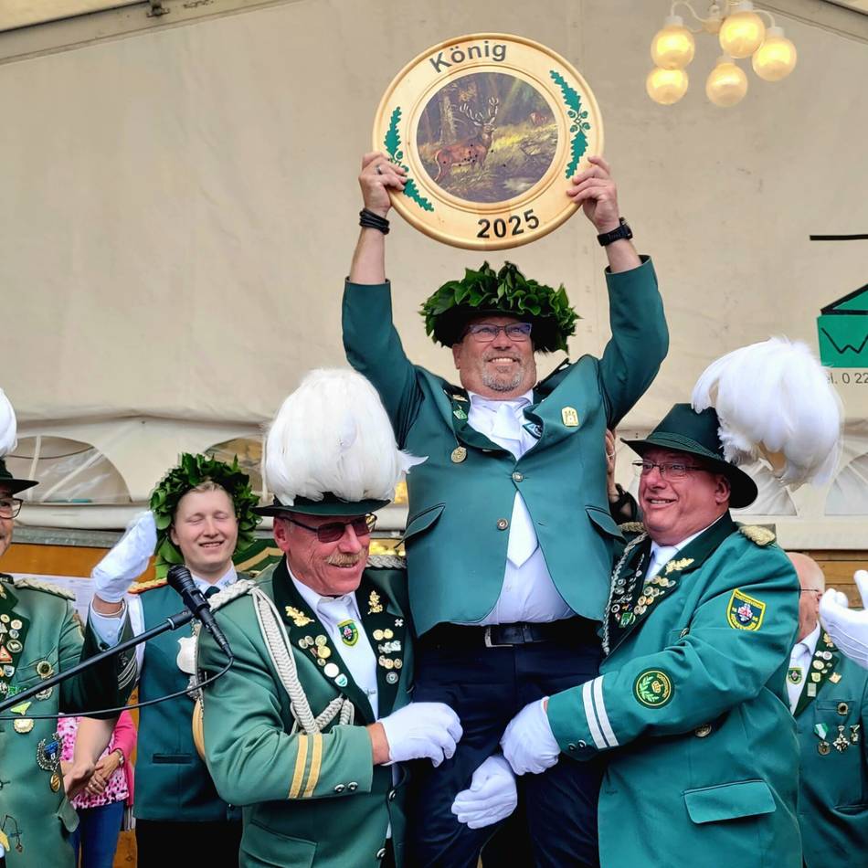 Schützenfest Hückeswagen: Der neue Schützenkönig ist gekrönt
