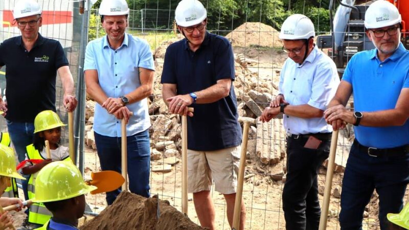 Spatenstich und Bürgerinformation: Neue Johanniter-Kita entsteht in Born