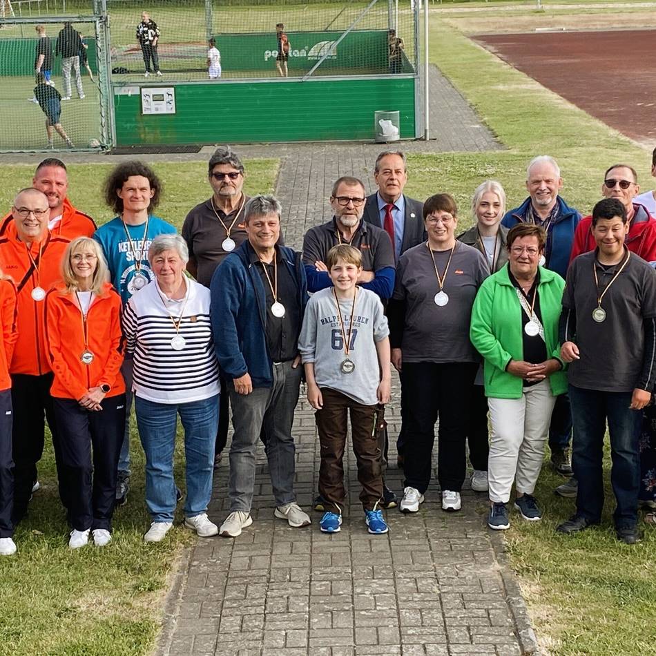 Heimatreporter im Grenzland: Sportlerehrungen und eine Schützen-Spende