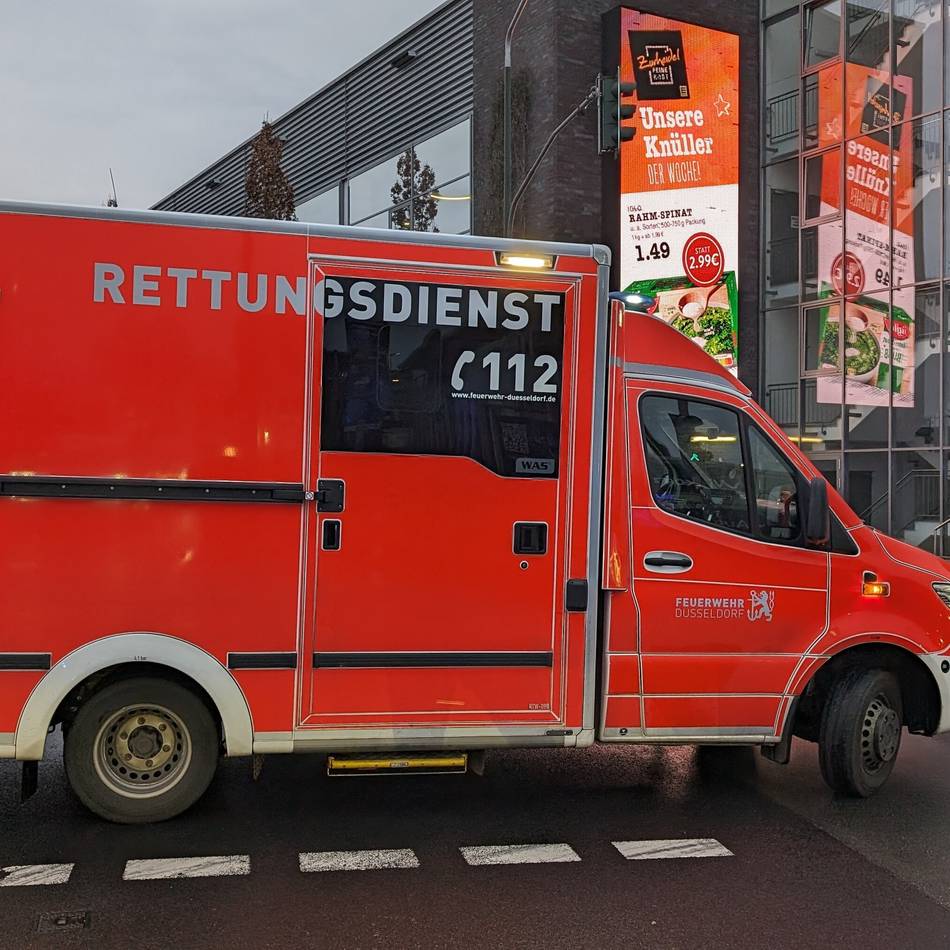 Unfall in Düsseldorf-Unterbilk: Zweijähriges Mädchen von Auto erfasst und schwer verletzt