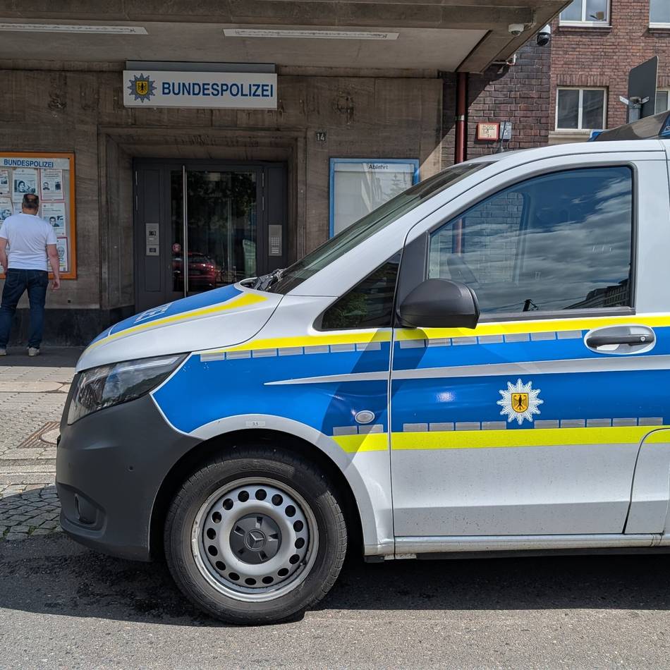 Düsseldorfer Hauptbahnhof: 16-Jähriger mit Schusswaffe aufgegriffen