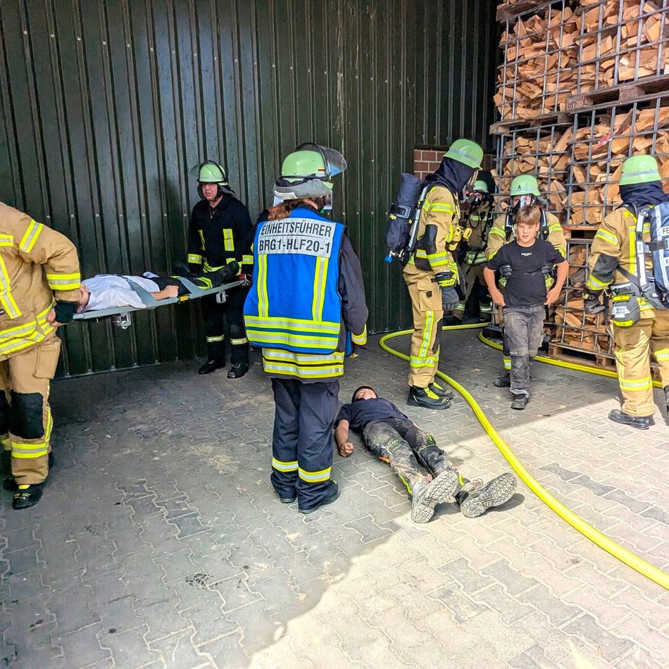 Löschzüge aus Brüggen und Schwalmtal: Gemeinsame Übung der Freiwilligen Feuerwehren