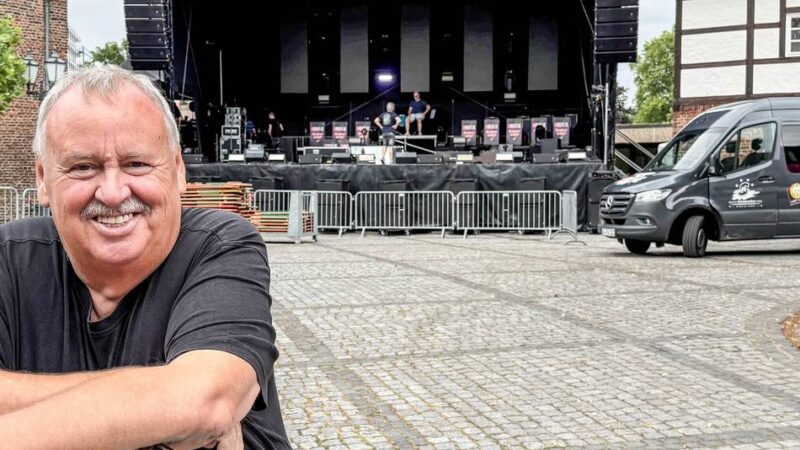 „Symphonie und Stars“ in Grevenbroich: Die große Bühne steht – Rabaue-Open-Air am Samstagabend mit Feuerwerk