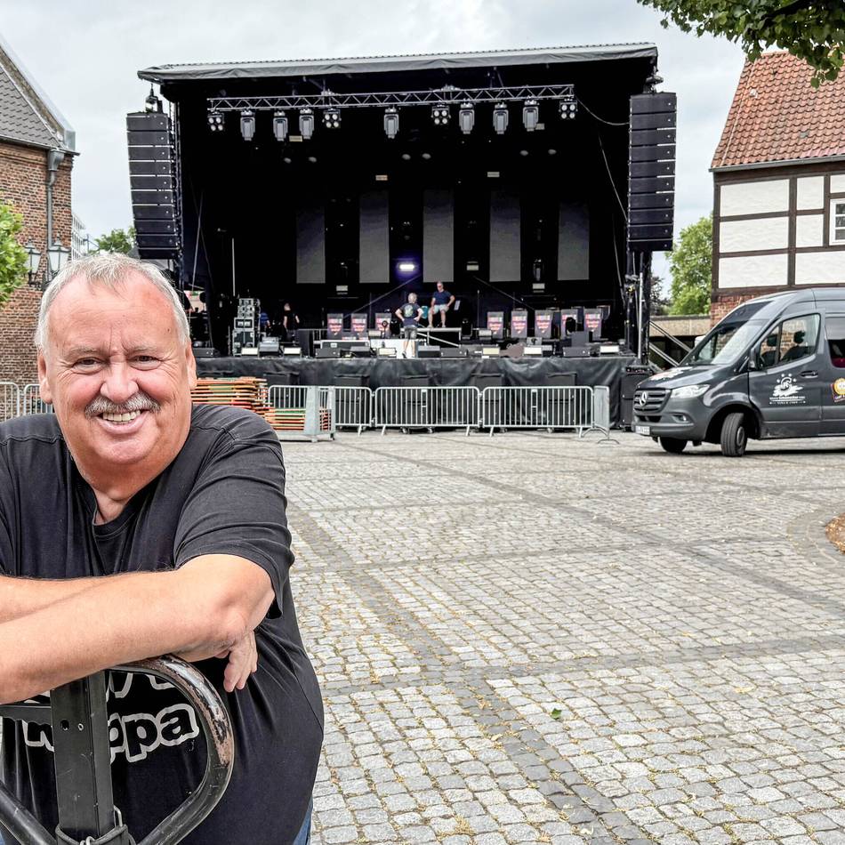 „Symphonie und Stars“ in Grevenbroich: Die große Bühne steht – Rabaue-Open-Air am Samstagabend mit Feuerwerk