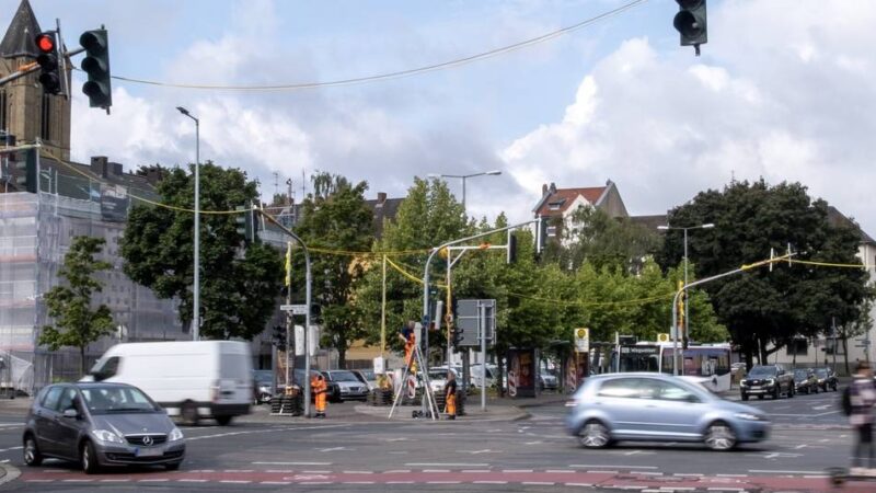 Nach Ampelausfall in Mönchengladbach: Baustellenampeln regeln Verkehr an der Theodor-Heuss-Straße