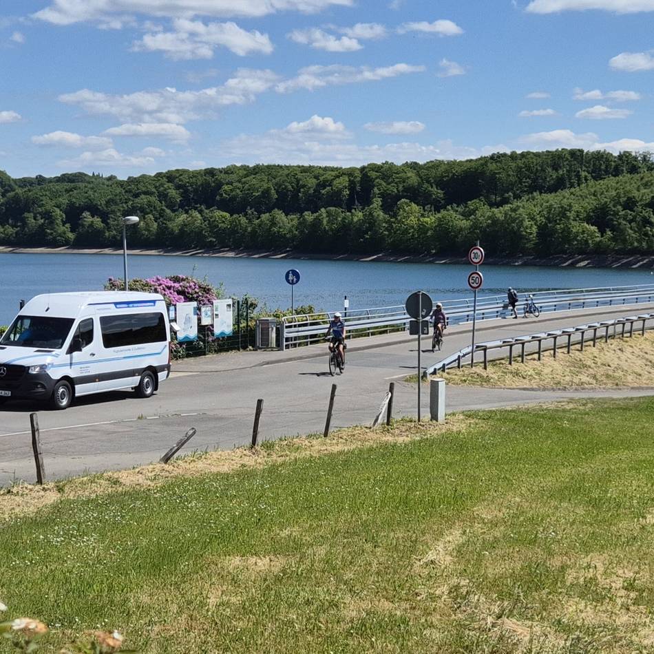 ÖPNV-Angebot für Hückeswagen und Wipperfürth: Der Beverbus fährt in den Sommerferien täglich zur Talsperre