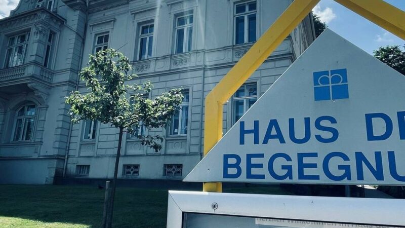 Seniorenarbeit in Wermelskirchen: Großes Interesse an Gespräch im Haus der Begegnung