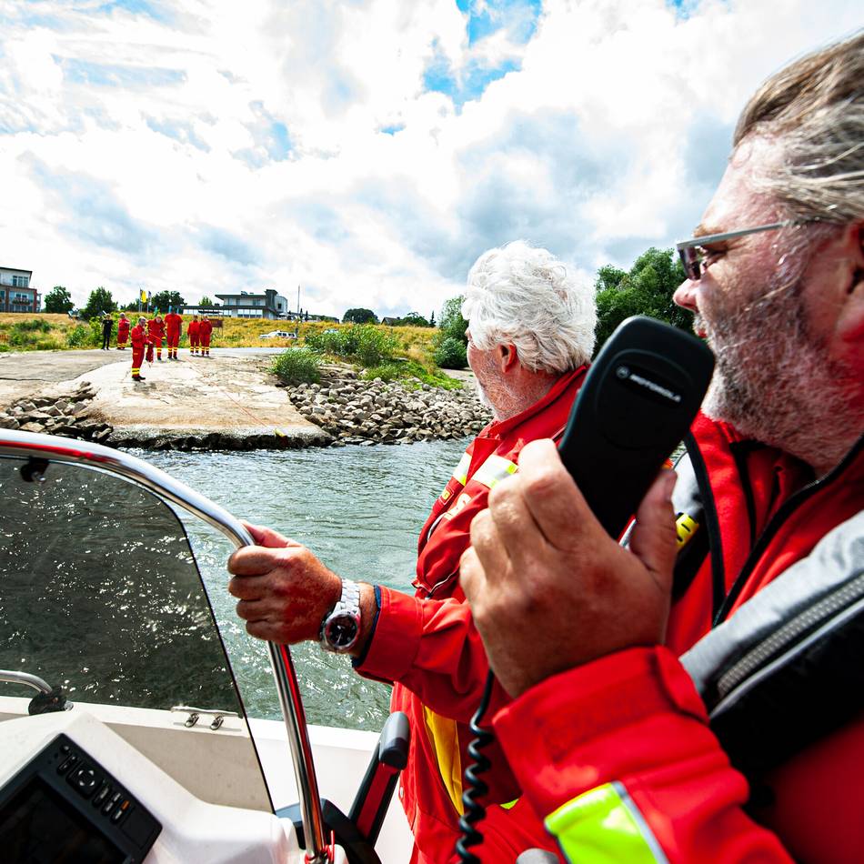 Neusser DRLG warnt vor Schwimmen im Rhein: „Wir sind sprachlos bei dieser Einsatzstatistik“