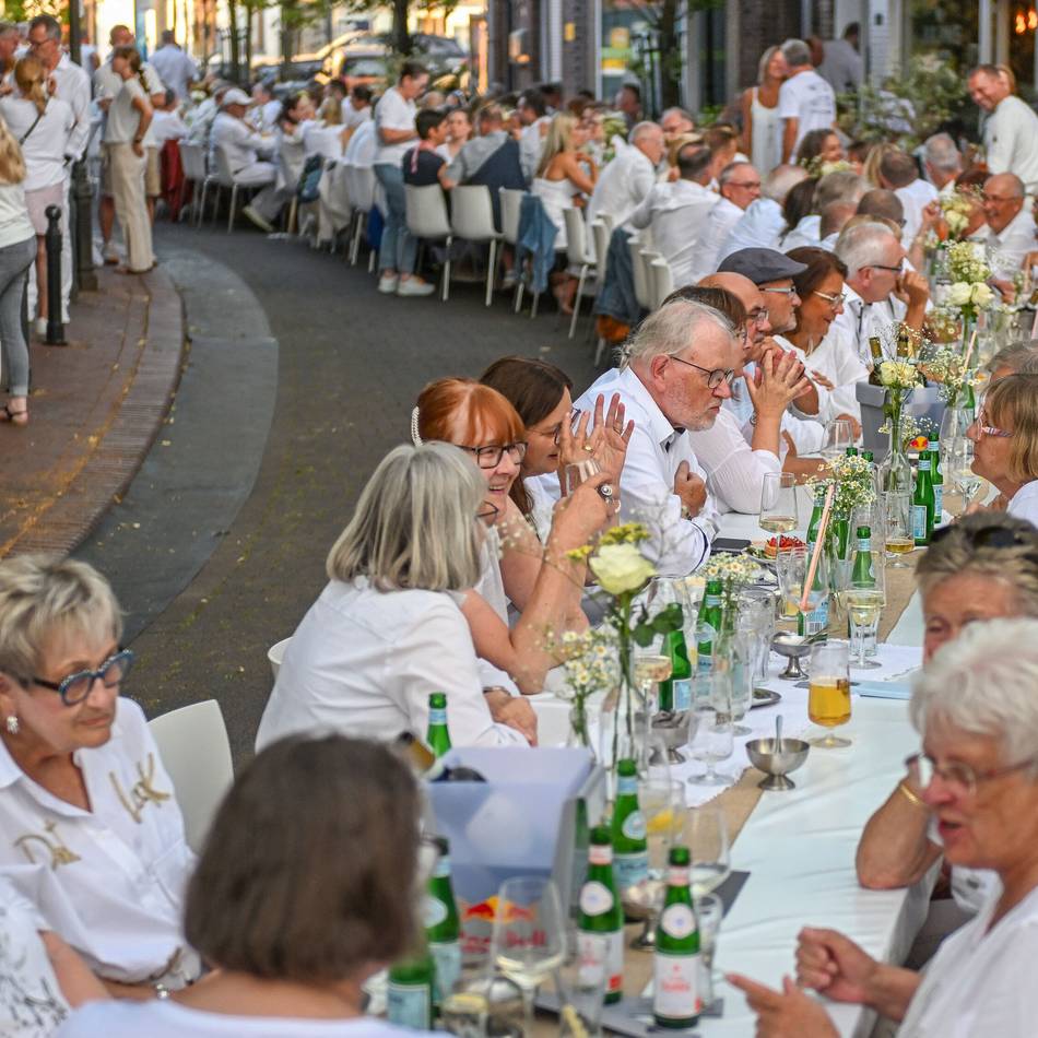 Veranstaltungsreihe „So schmeckt Schiefbahn“: Musikalisches Picknick auf dem Hubertusplatz