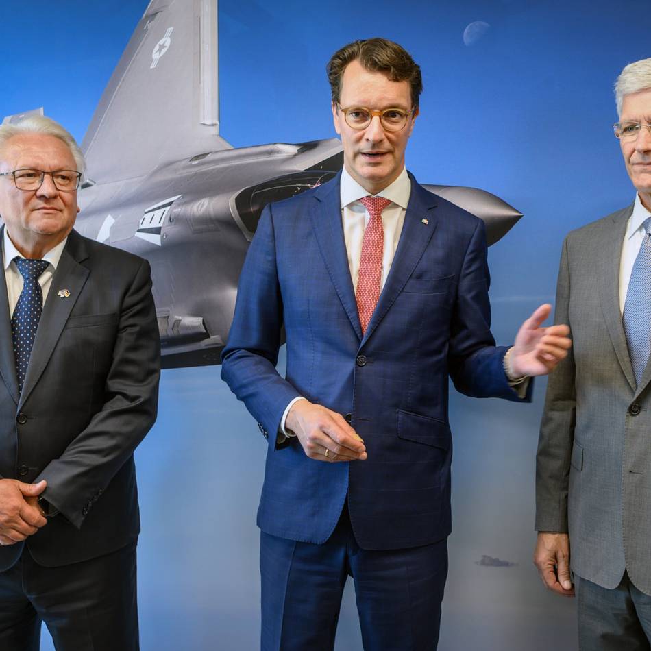 Ministerpräsident zu Besuch in Weeze: Mittwoch soll die Produktion in der F-35-Fabrik von Rheinmetall starten