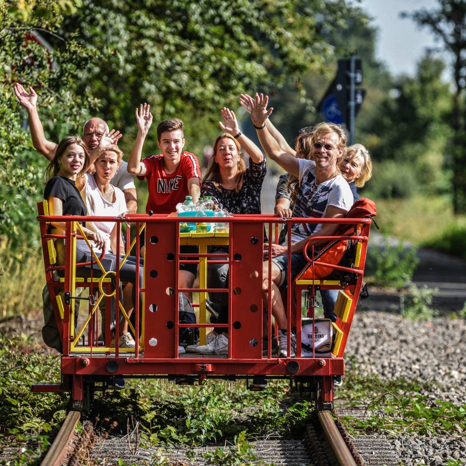 Draisine bei Kleve: Eine Grenzerfahrung auf stillgelegten Schienen