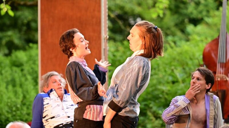 Bremer Company sorgt für Shakespeare-Eröffnung in Neuss: Gelungener Sommernachtstraum im Botanischen Garten