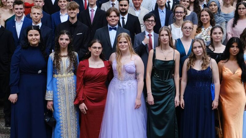 Abitur 2025 in Heiligenhaus: Feierzeit an IKG und Gesamtschule