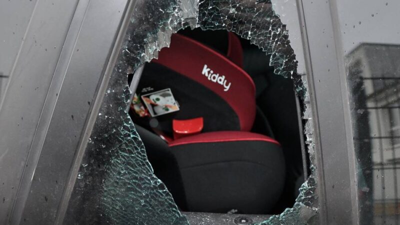 Kriminalität in Langenfeld: Viele Autos aufgebrochen – Reihenweise Scheiben eingeschlagen
