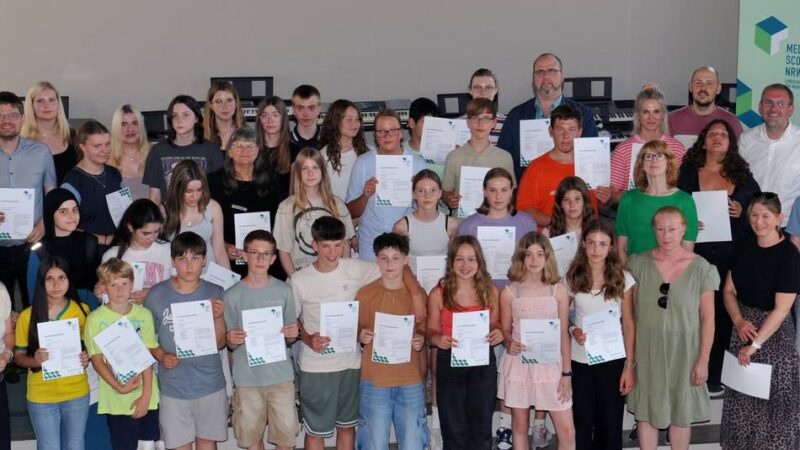 Ausbildung in Dormagen: Schulen haben neue Digital-Experten
