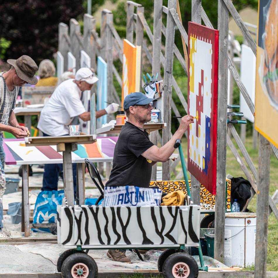 Kunstprojekt in der Grenzregion: Farben für den Frieden – In Groesbeek entsteht Europas größtes Freilicht-Atelier