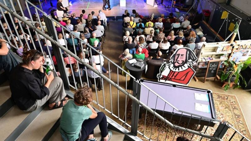 Shakespeare-Festival Neuss gastiert im Jugendzentrum: „Was ihr wollt“ tappt nicht in die Gender-Falle