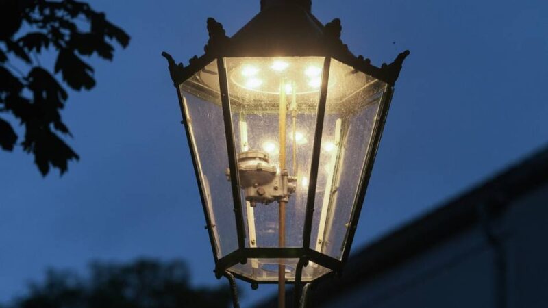 Zustimmung der Bezirkspolitik: Umstellung von Gaslaternen in Düsseldorf geht weiter