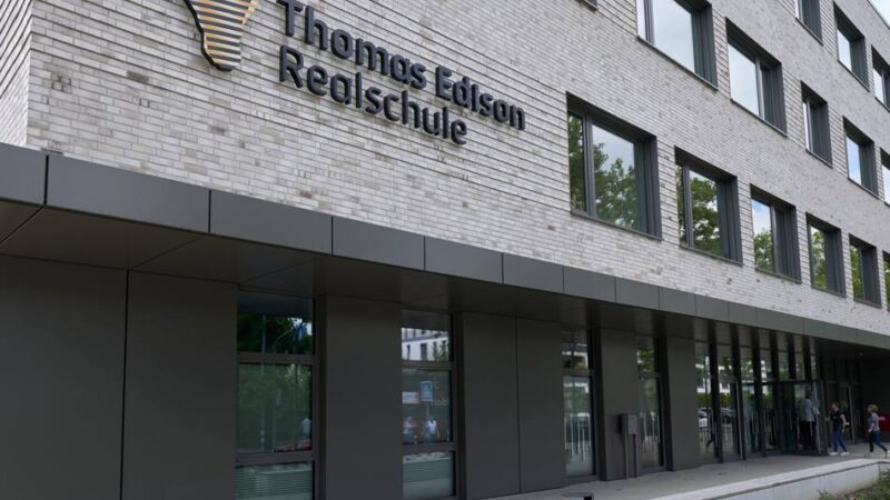 Bildung in Düsseldorf: „Jeder zweite Euro, den wir im Jahr investieren, geht in die Schulen“