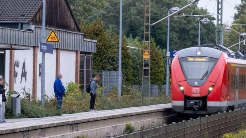 Verkehr in Mönchengladbach: Politik will Halt des RE4 in Wickrath