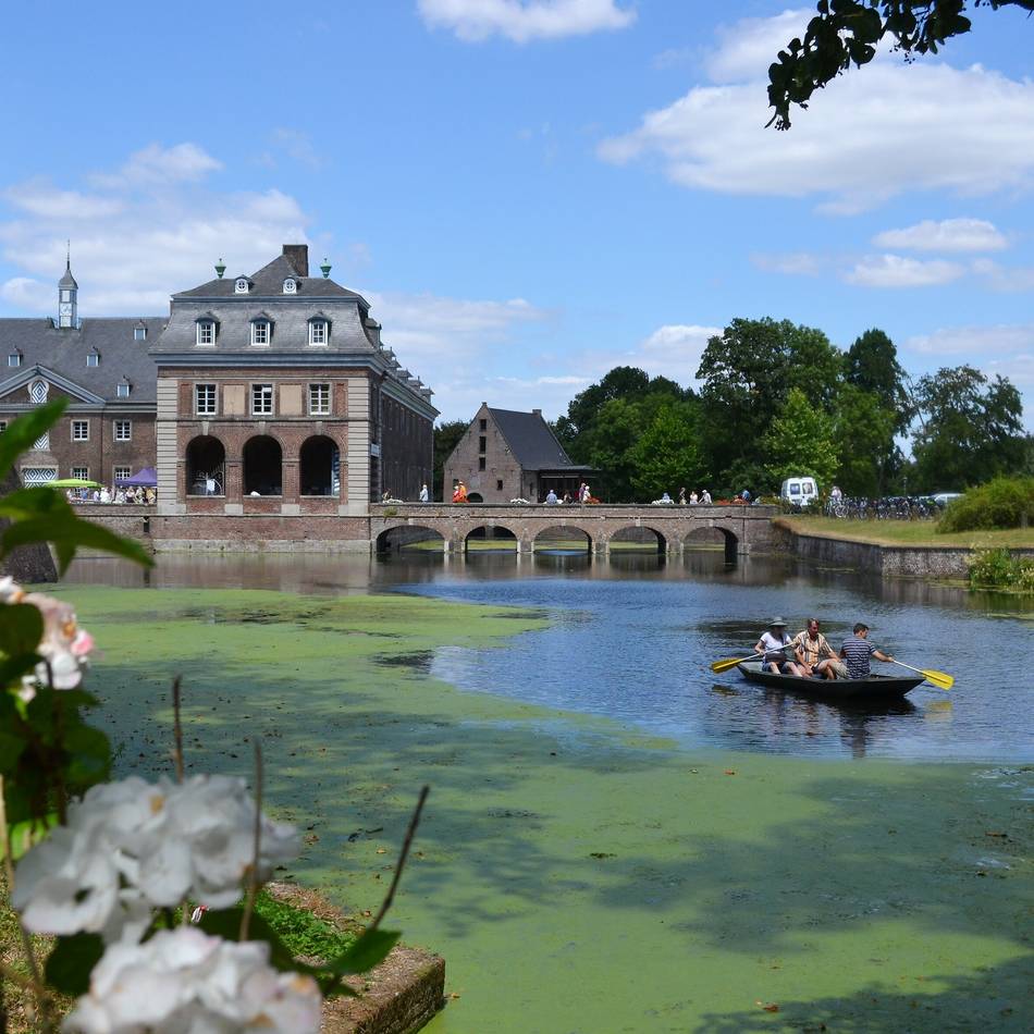 Viele Angebote für Familien: Parkfest auf Schloss Wissen
