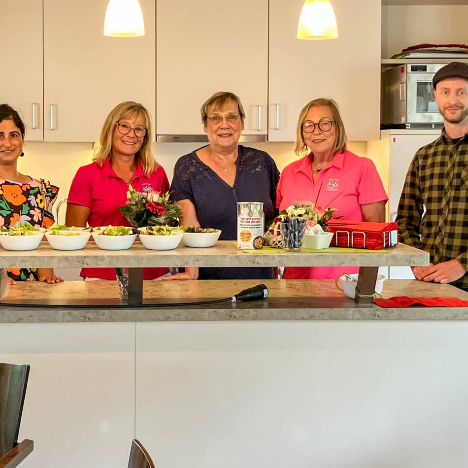 Benefizturnier im Gelderner Golfclub: Golferinnen unterstützen den Caritas-Mittagstisch