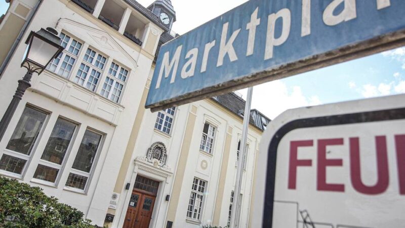 Prüfauftrag der CDU Grevenbroich: Stadt soll Ensemble samt historischem Rathaus Wevelinghoven kaufen