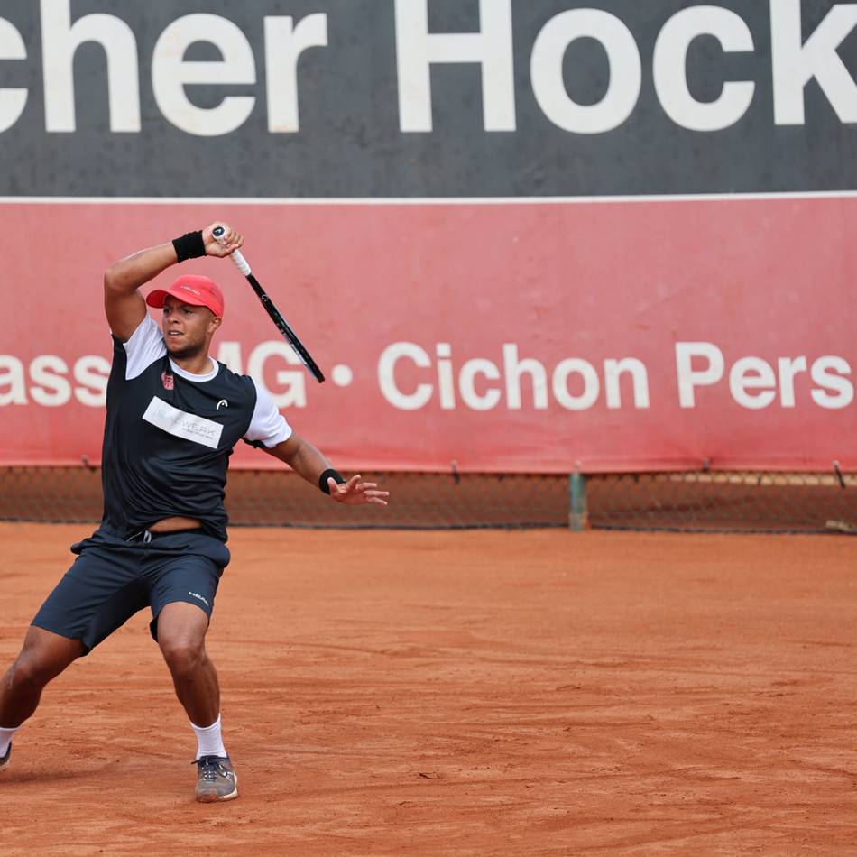 GHTC im Titelrennen dabei: Geburtstagskind Clarke ist der Mann des Spiels gegen Aachen