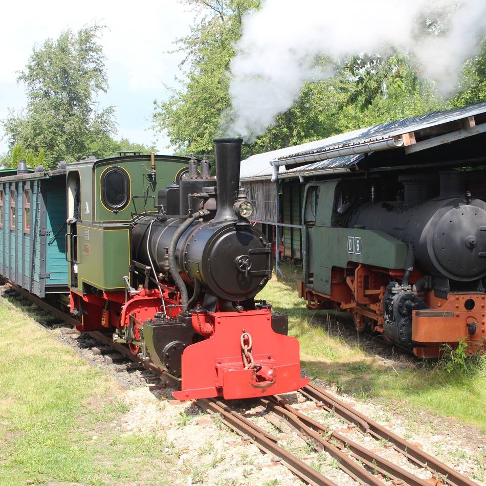 Freizeit in Rommerskirchen: Unterwegs mit der Dampflokomotive