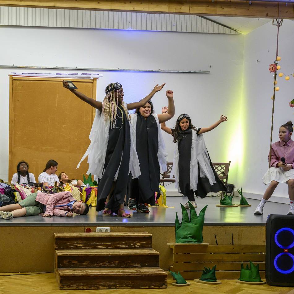 Kreative Operninszenierung in Dormagen: Eine magische Reise in der Grundschule mit Mozart