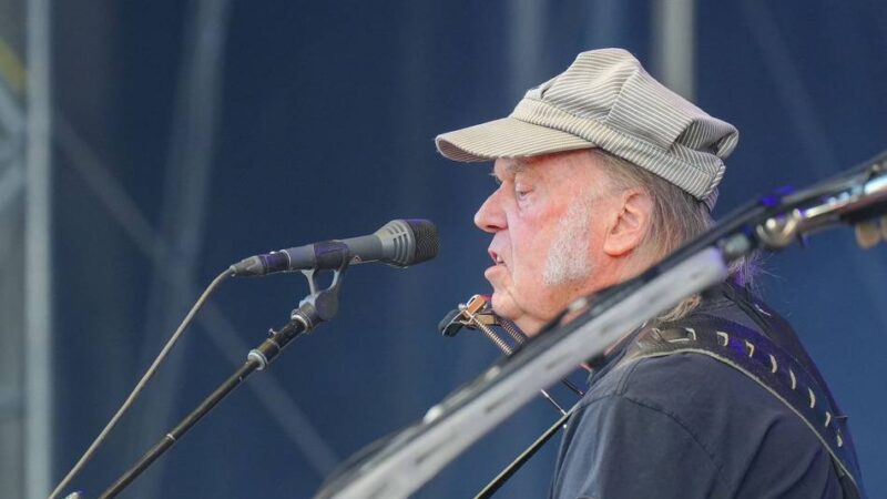 Fans zum Neil Young-Konzert in Mönchengladbach: „Die Gitarren-Riffs treffen mich mitten ins Herz“