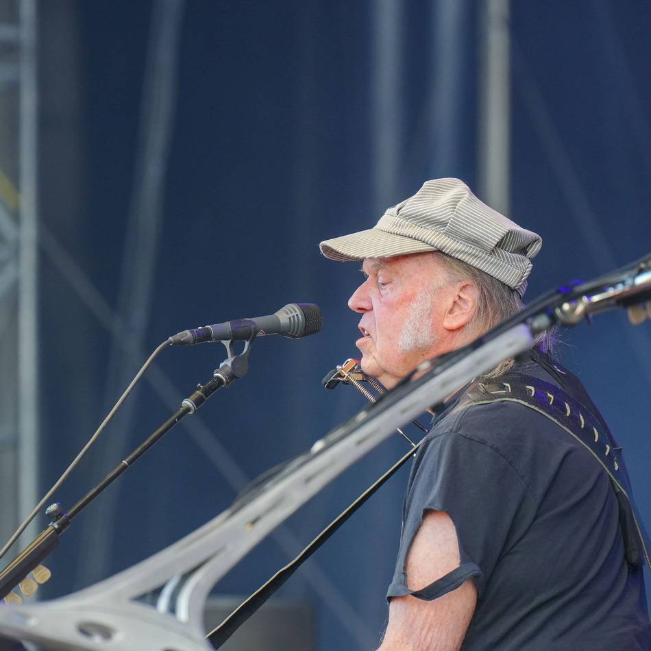 Fans zum Neil Young-Konzert in Mönchengladbach: „Die Gitarren-Riffs treffen mich mitten ins Herz“