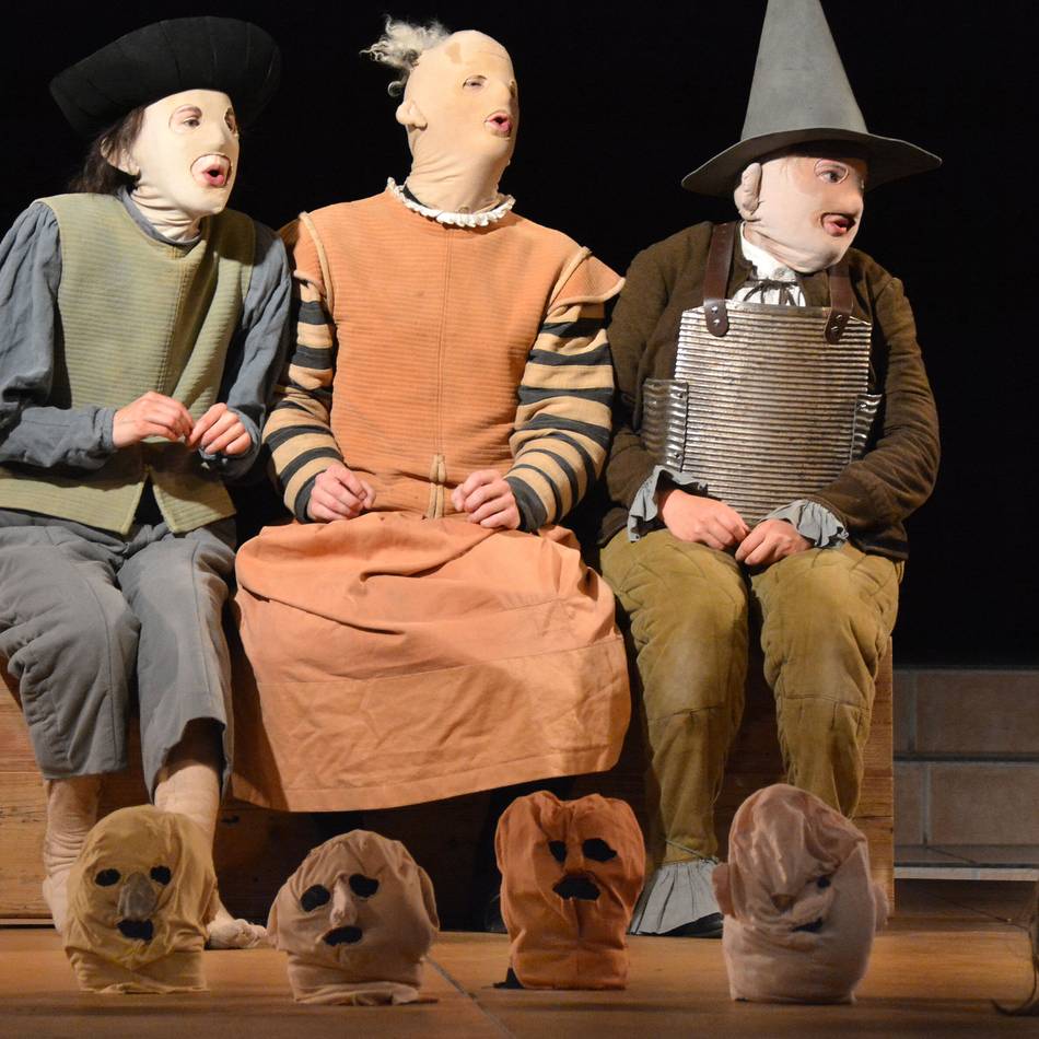 Theater voller Poesie, Witz und Tiefgang in Neuss: Wenn Clowns Shakespeare spielen – ein unvergesslicher Hamlet