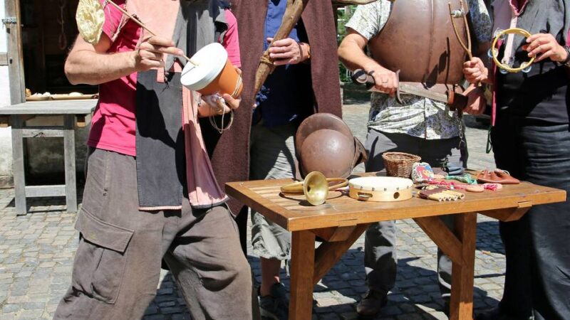 Mittelalterlichen Spiel- und Lernstadt: Ferien im Moerser Musenhof – auf den Spuren Marco Polos