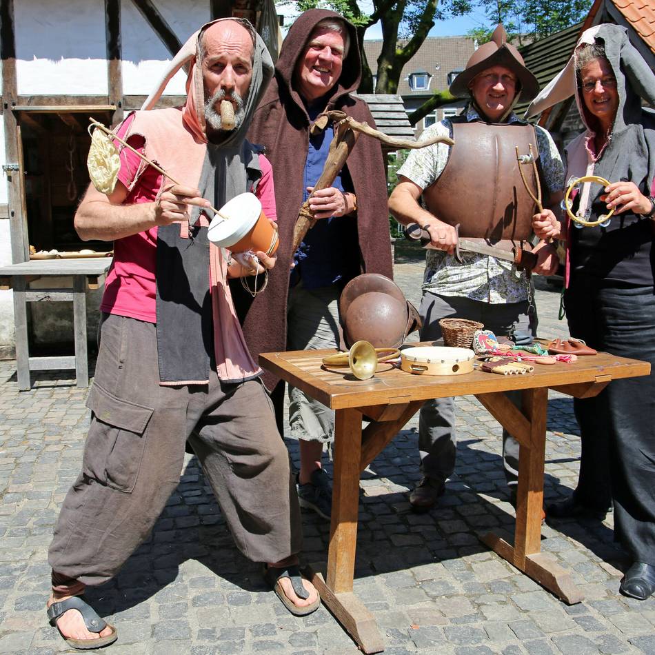 Mittelalterlichen Spiel- und Lernstadt: Ferien im Moerser Musenhof – auf den Spuren Marco Polos