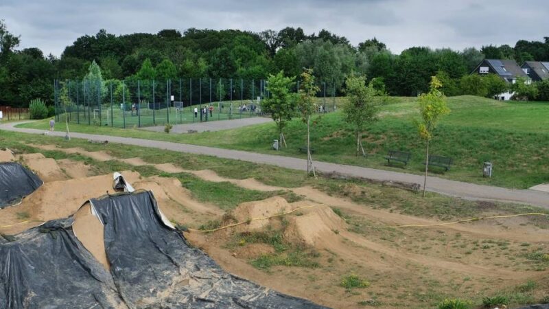Mehr Sitzgelegenheiten: CDU will Freizeitgelände in Hösel aufwerten