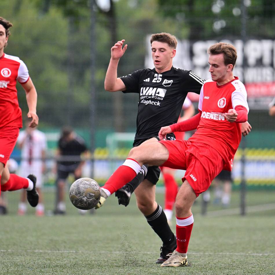 Vorverkauf für Pokalspiel gegen RW Oberhausen startet: Beim SV Budberg will Trainer Tim Wilke jetzt langsam aussieben