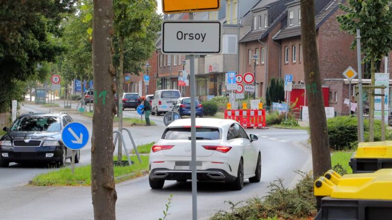 Ortsdurchfahrt L155 im Rheinberger Stadtteil ist gesperrt: Teure Umleitung durch die Budberger Felder