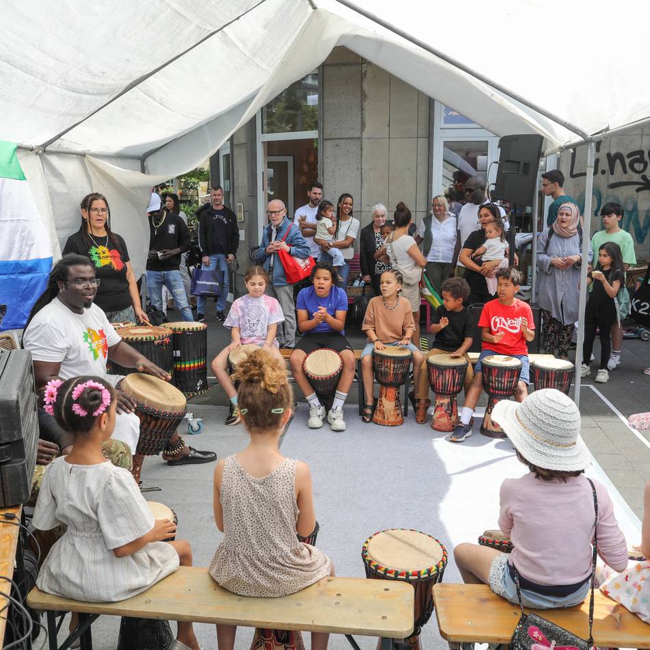 Benefizaktion in Düsseldorf-Pempelfort: Afrikanische Vibes an der Nordstraße für Kinder in Sierra Leone