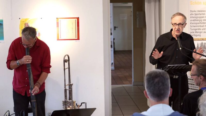 Veranstaltung in Korschenbroich: Humorvolle und beklemmende Momente beim Hüsch-Abend