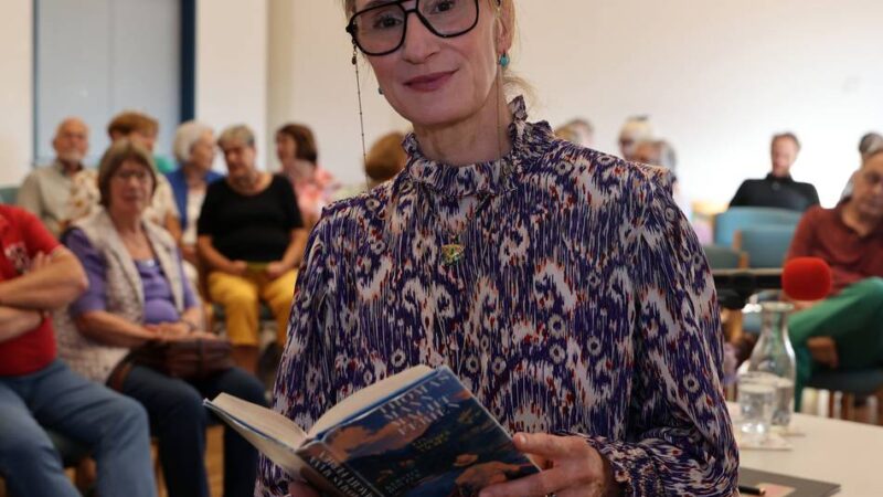 Lesung in Korschenbroich: Mit Kerstin Holzer nah dran am Literaturnobelpreisträger