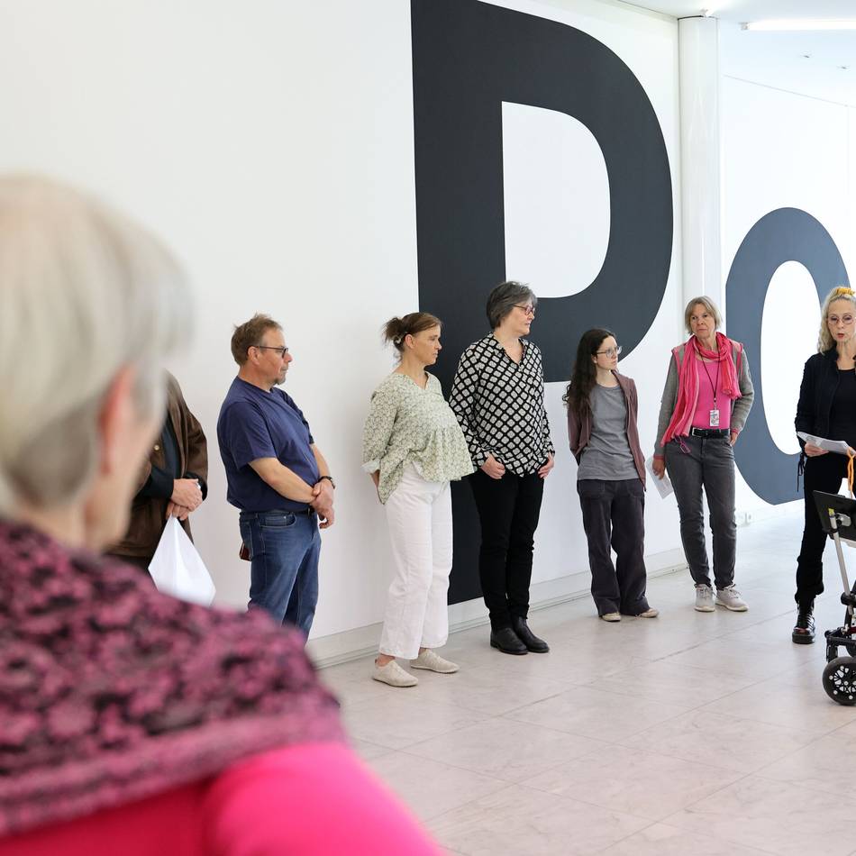 Kunst in Mönchengladbach: Ira Jansen führt durch „Contact M“
